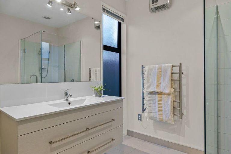 Photo of property in 6 Rockport Place, Parklands, Christchurch, 8083