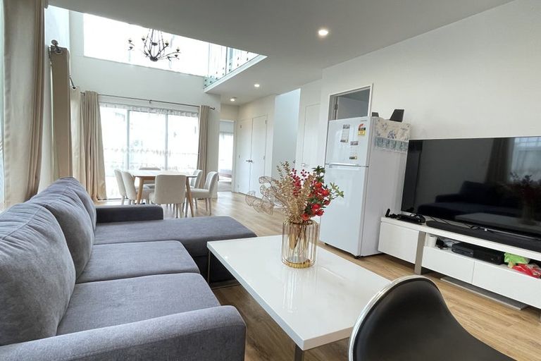 Photo of property in 36 Greenfinch Road, Hobsonville, Auckland, 0616