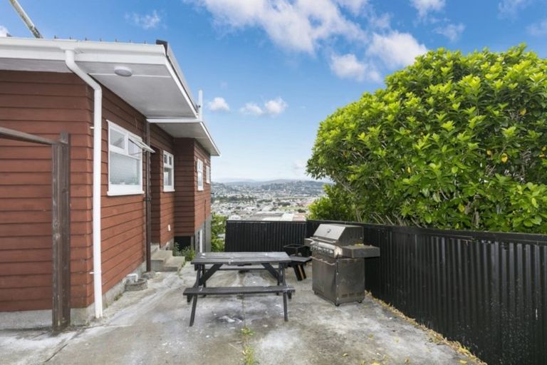 Photo of property in 93 Duncan Terrace, Kilbirnie, Wellington, 6022