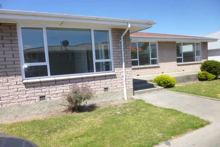 Photo of property in 271 Avonhead Road, Avonhead, Christchurch, 8042