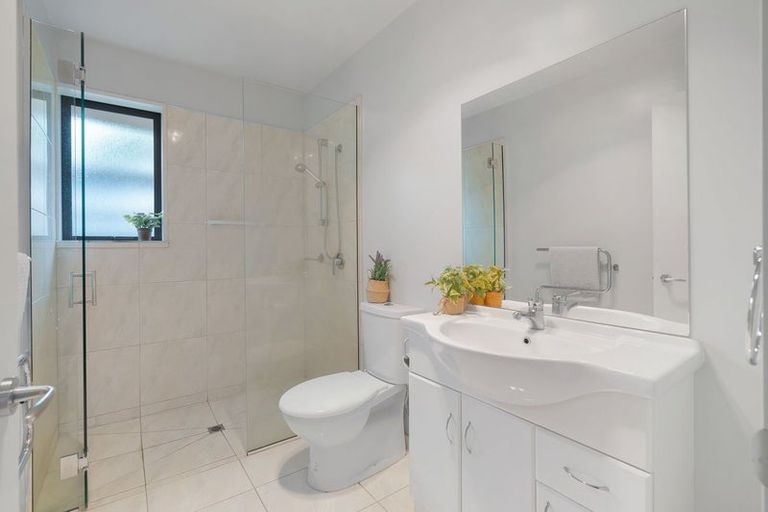 Photo of property in 520 Mairehau Road, Parklands, Christchurch, 8083