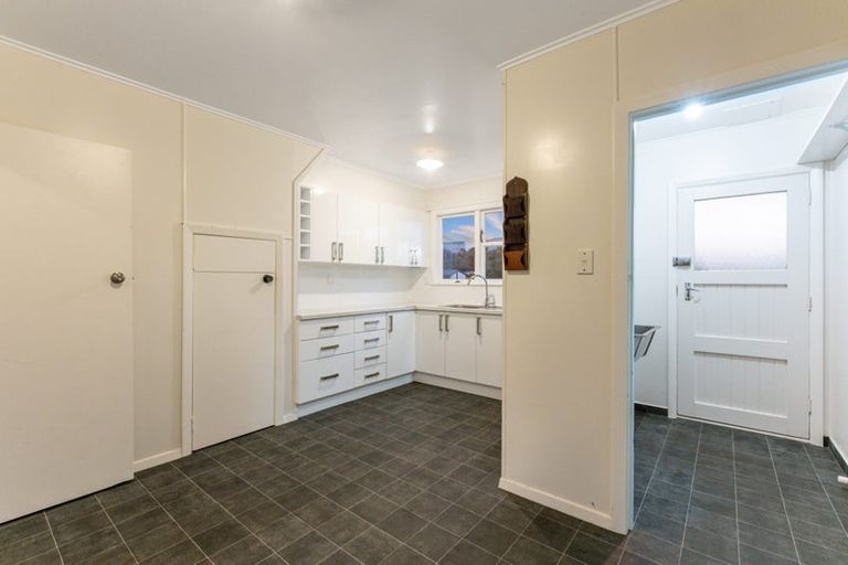 Photo of property in 78-80 Hereford Street, Cannons Creek, Porirua, 5024