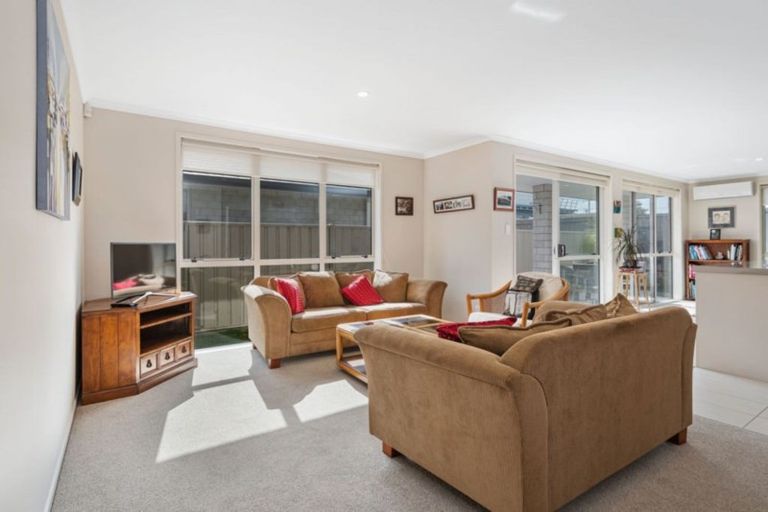 Photo of property in 15 Seashell Drive, Papamoa Beach, Papamoa, 3118