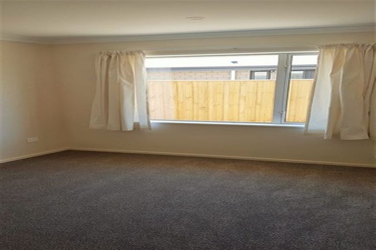 Photo of property in 16 Mclenaghan Road, Rolleston, 7614