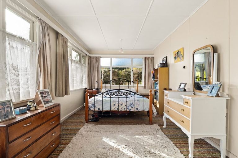 Photo of property in 2 Warburton Street, Karoro, Greymouth, 7805