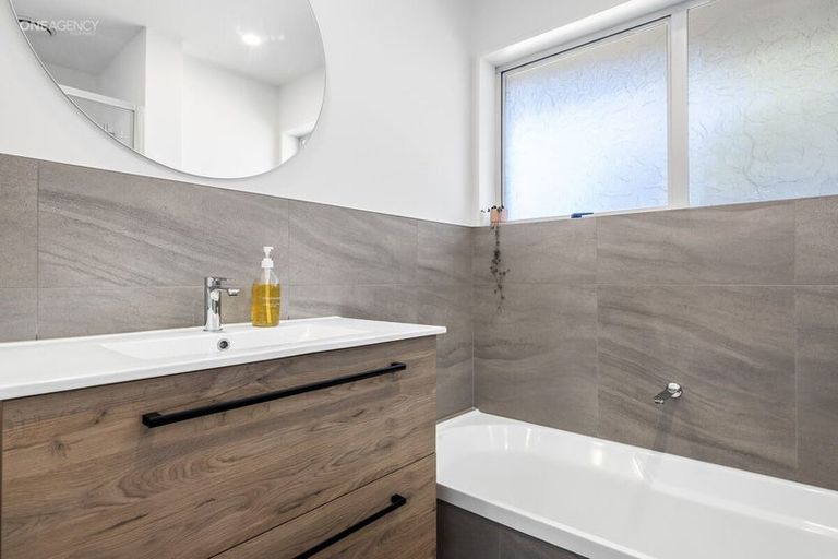 Photo of property in 18 Kalmia Place, Kaiapoi, 7630