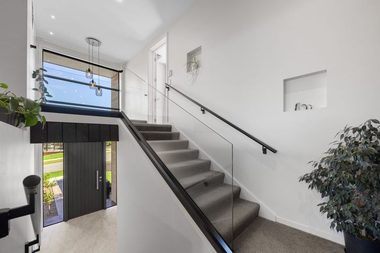 Photo of property in 8 Mills Road, Wanaka, 9305