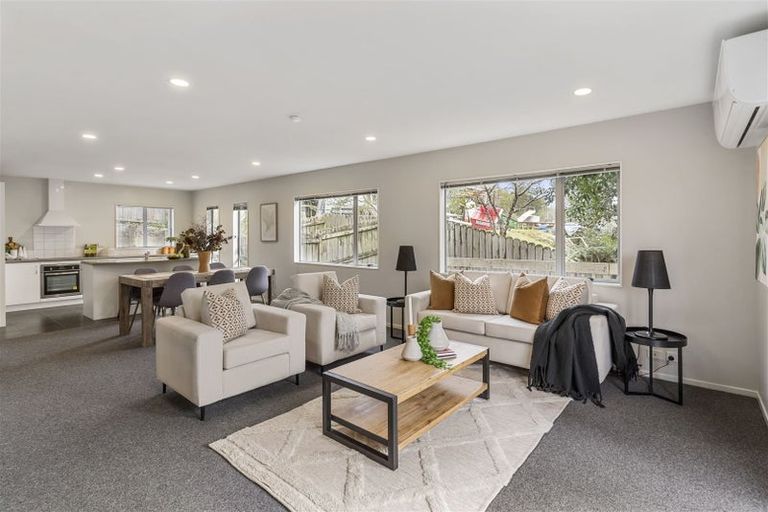 Photo of property in 49f Lancaster Road, Beach Haven, Auckland, 0626