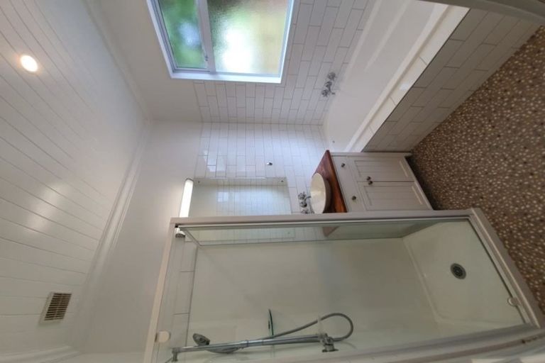 Photo of property in 21 Crispe Road, Clarks Beach, 2122
