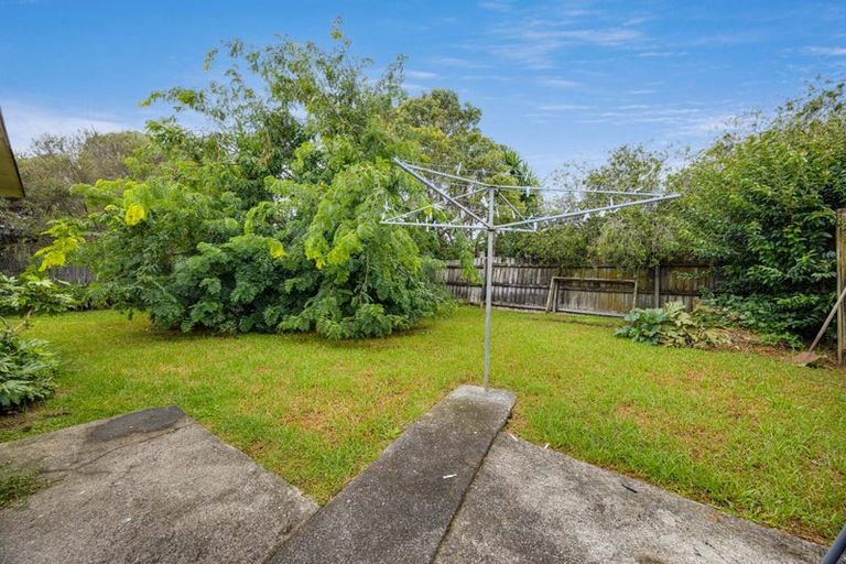 Photo of property in 130a Bruce Mclaren Road, Henderson, Auckland, 0612