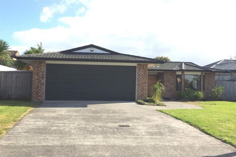 Photo of property in 15 Killeen Place, Flat Bush, Auckland, 2019