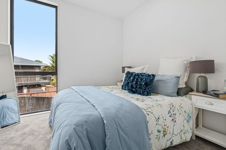 Photo of property in 14 Freyberg Place, Howick, Auckland, 2014