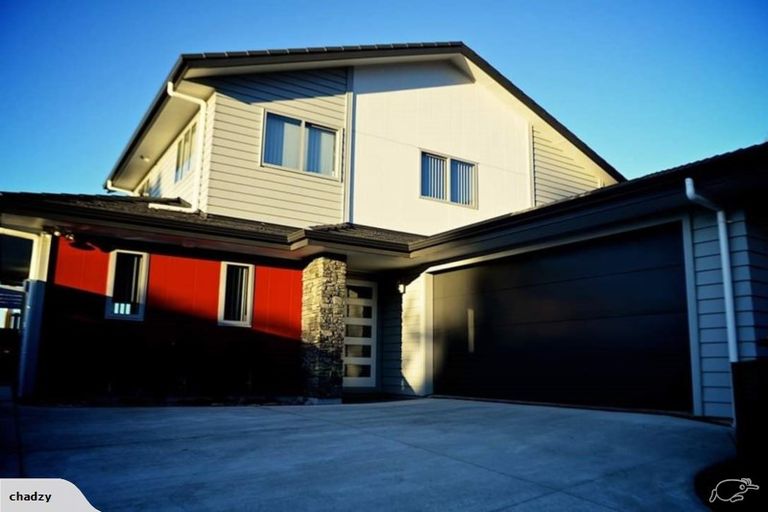 Photo of property in 108 Glanmire Road, Newlands, Wellington, 6037