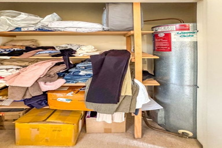 Photo of property in 7/78 Fernhill Way, Oteha, Auckland, 0632