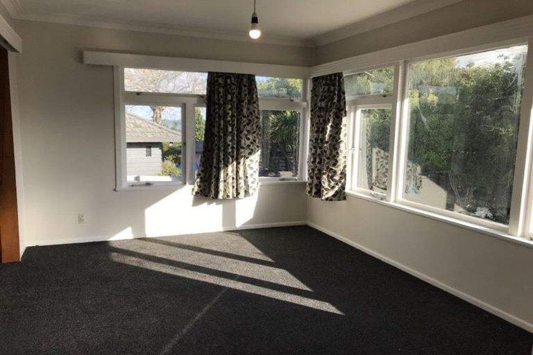 Photo of property in 33 Estuary Road, Weymouth, Auckland, 2103