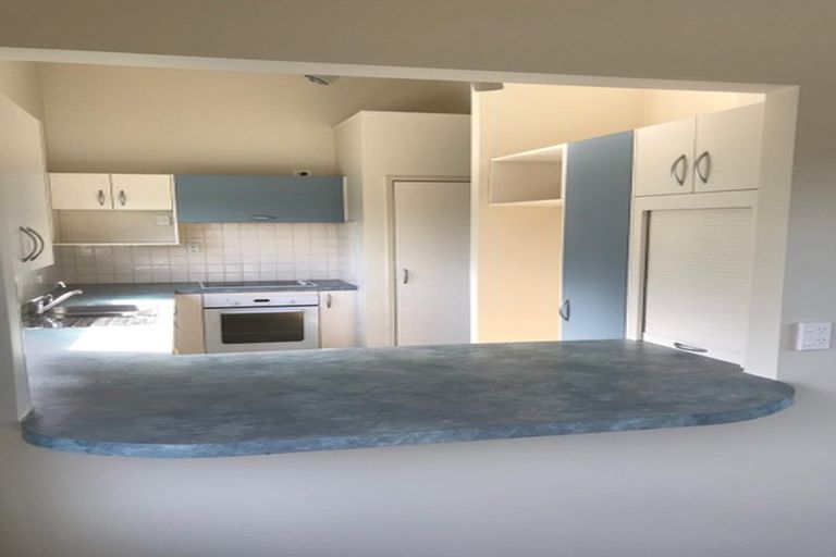 Photo of property in 38 Tree View Avenue, Glenfield, Auckland, 0629