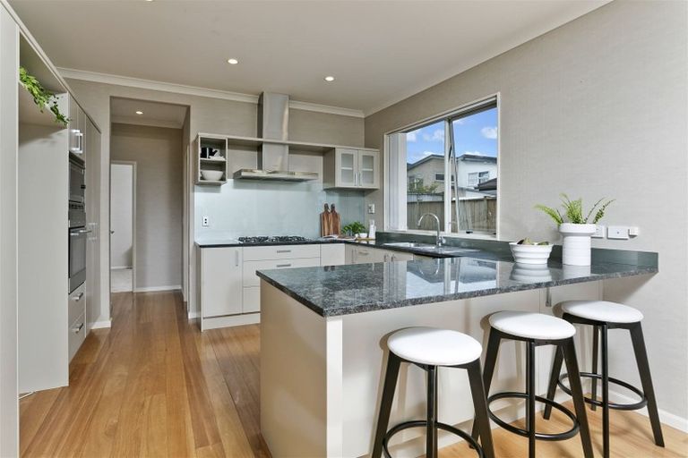 Photo of property in 55 Oakway Drive, Schnapper Rock, Auckland, 0632