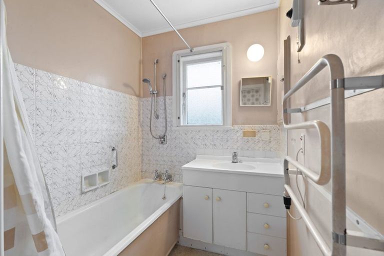 Photo of property in 10 Clarke Avenue, Te Aroha, 3320