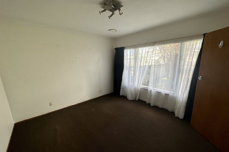 Photo of property in 663 Te Atatu Road, Te Atatu Peninsula, Auckland, 0610