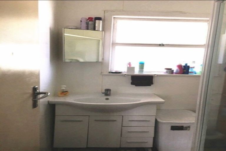 Photo of property in 2/137 Coronation Road, Papatoetoe, Auckland, 2025