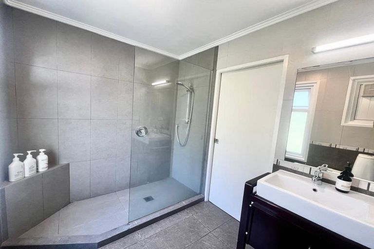 Photo of property in 1/10 Blomfield Spa, Takapuna, Auckland, 0622