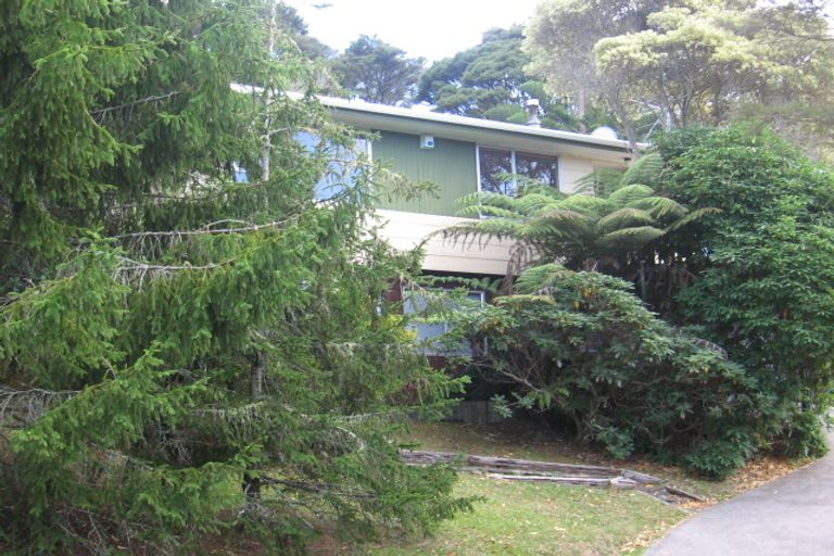 Photo of property in 4 Caram Place, Birkenhead, Auckland, 0626