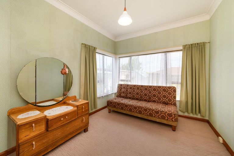 Photo of property in 25 Puriri Terrace, Roslyn, Palmerston North, 4414