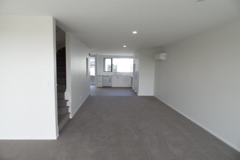 Photo of property in 26 Memorial Park Lane, Hobsonville, Auckland, 0618