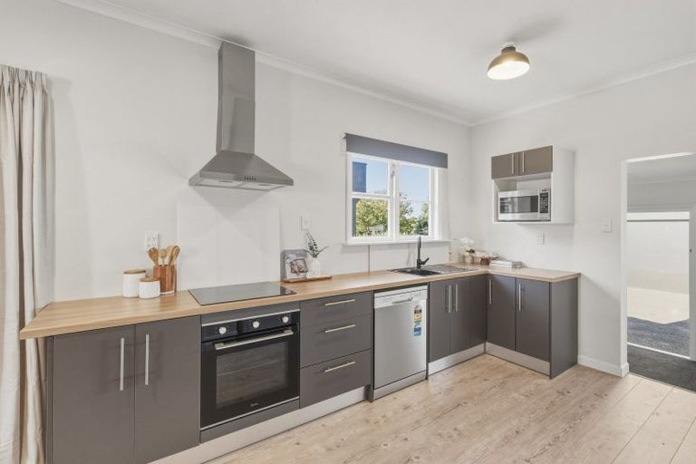 Photo of property in 77 Fitzherbert Avenue, Tawhero, Whanganui, 4501