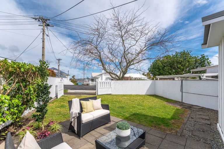 Photo of property in 2/27 Calliope Road, Devonport, Auckland, 0624