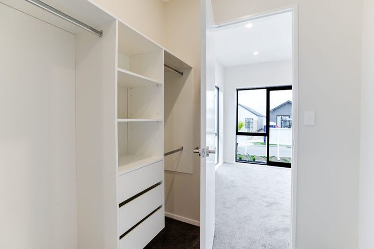 Photo of property in 13 Horokaka Street, Massey, Auckland, 0614