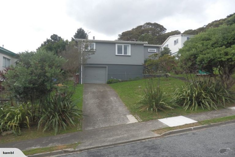Photo of property in 3 The Spinney, Titahi Bay, Porirua, 5022