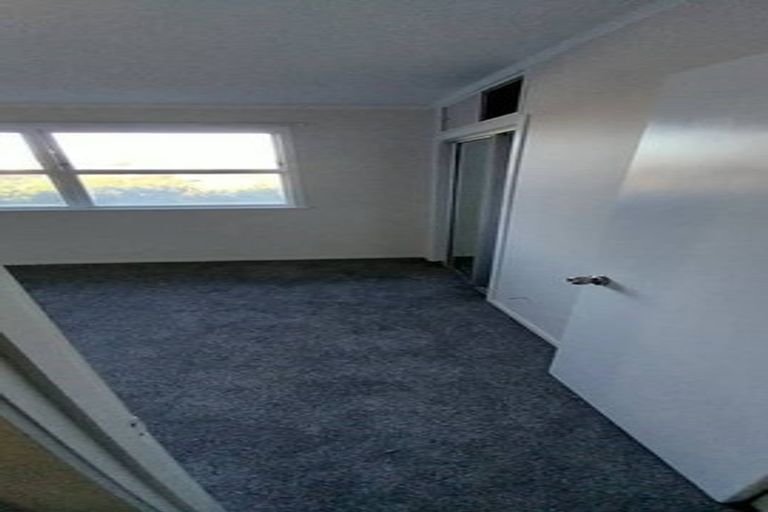 Photo of property in 20 Segedin Place, Glenfield, Auckland, 0629