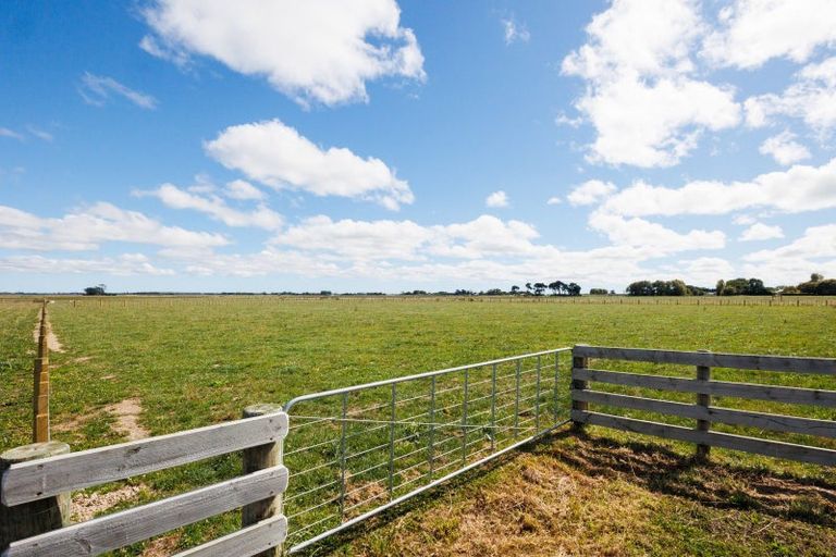 Photo of property in 1482 Rongotea Road, Kairanga, Palmerston North, 4475