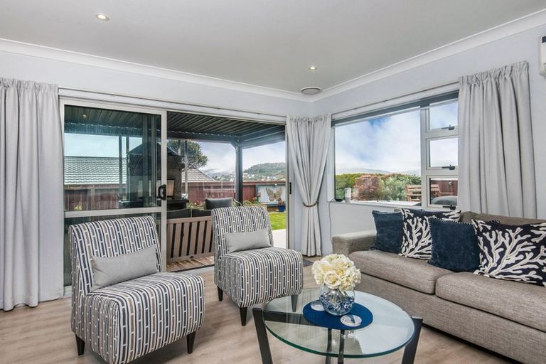 Photo of property in 11 Gennaker Lane, Whitby, Porirua, 5024