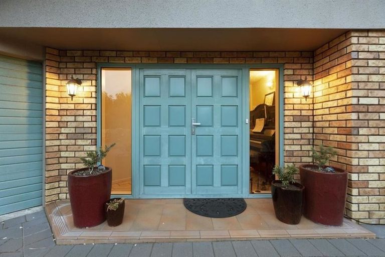 Photo of property in 173 South Road, Hawera, 4610