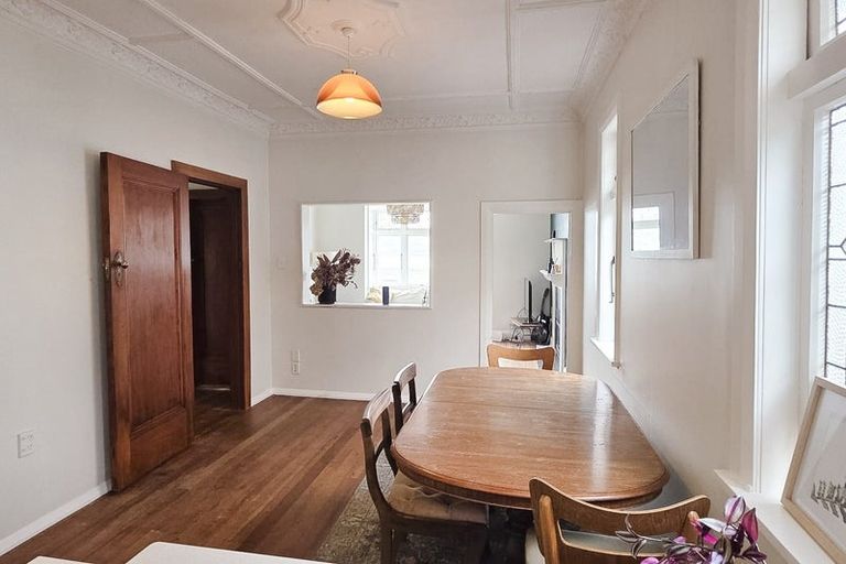 Photo of property in 238 Queens Drive, Lyall Bay, Wellington, 6022