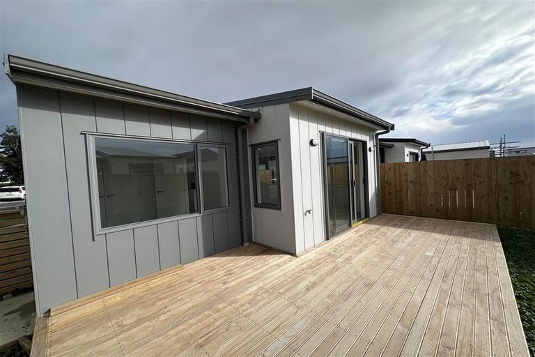 Photo of property in 42 John Gray Street, Papakura, 2110