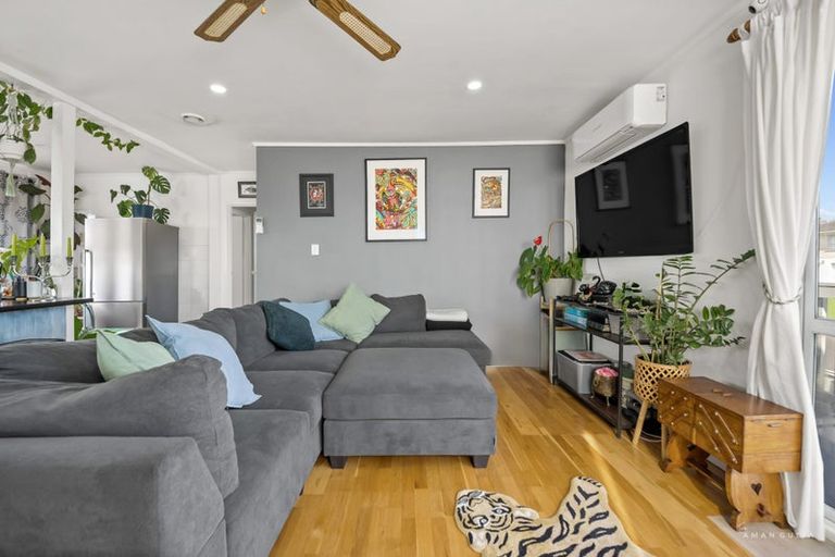 Photo of property in 13 Bodi Place, Te Atatu South, Auckland, 0610
