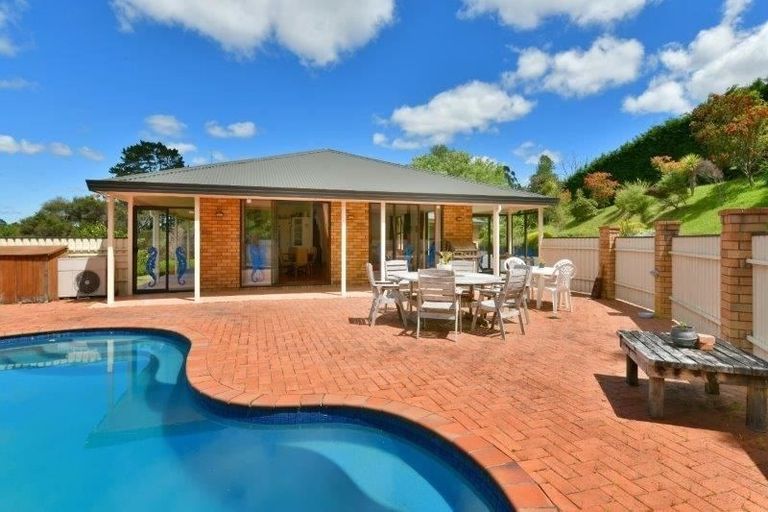 Photo of property in 744 Peak Road, Helensville, 0875