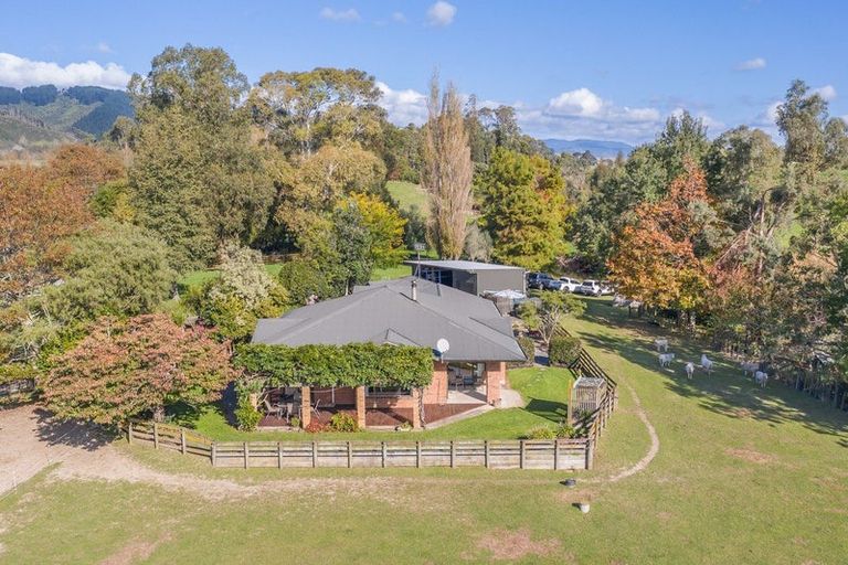 Photo of property in 54 Potts Road, Koputaroa, Shannon, 5571