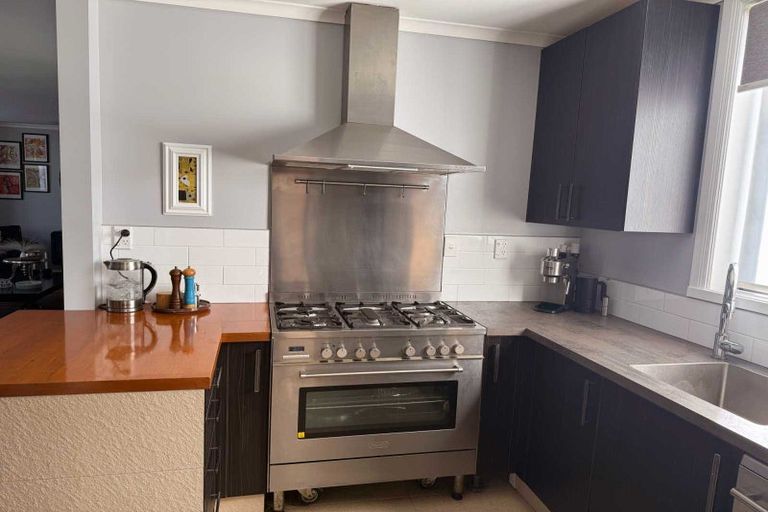 Photo of property in 101 Seaward Road, Edendale, 9825