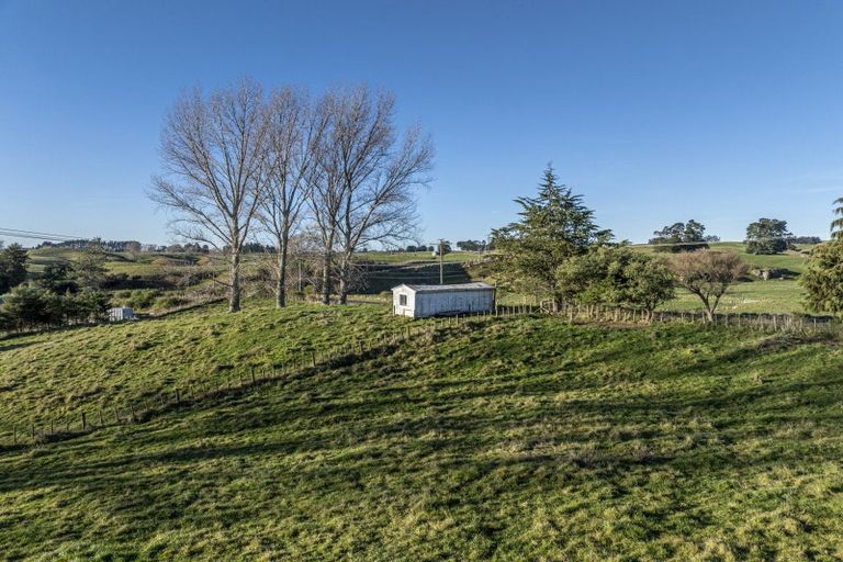 Photo of property in 2642 Raukawa Road, Te Onepu, Hastings, 4174