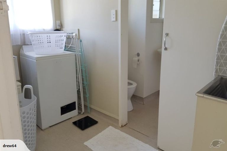 Photo of property in 10b Howard Road, Taradale, Napier, 4112