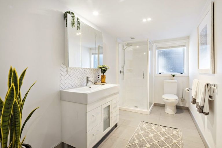 Photo of property in 30 Milne Terrace, Island Bay, Wellington, 6023