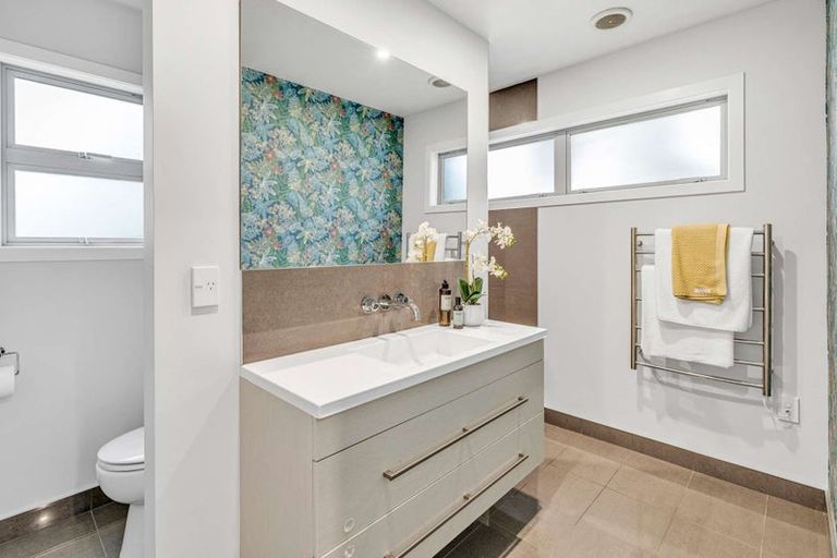 Photo of property in 25a Glasgow Street, Takaro, Palmerston North, 4412