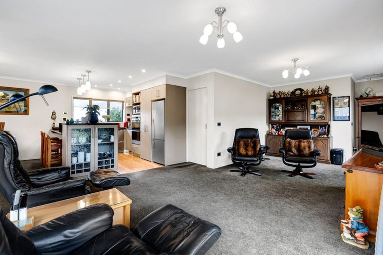 Photo of property in 25 Ariel Street, Stratford, 4332