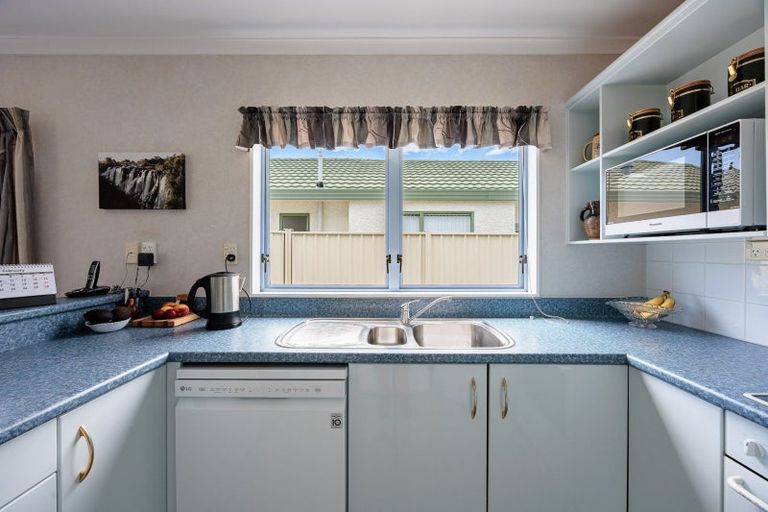 Photo of property in 88b Kensington Drive, Taradale, Napier, 4112