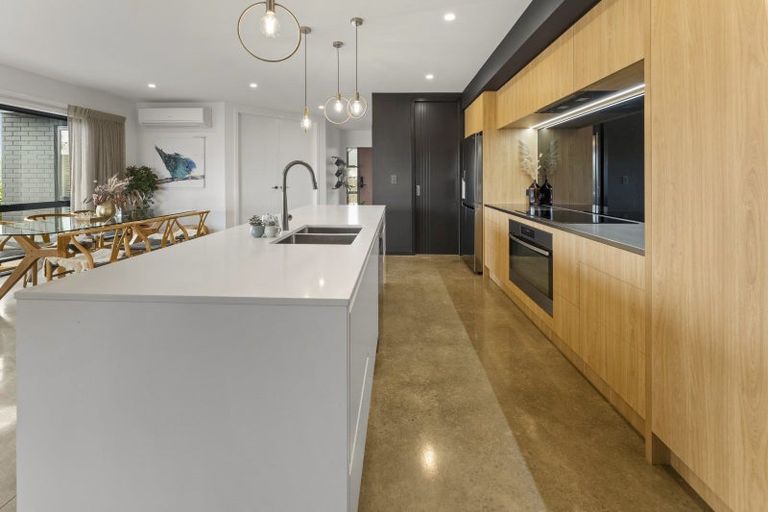 Photo of property in 17 Huntaway Close, Stoke, Nelson, 7011