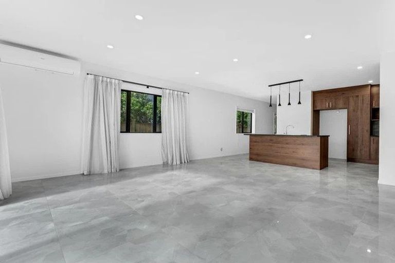 Photo of property in 4b Ahunga Road, Karaka, Papakura, 2113